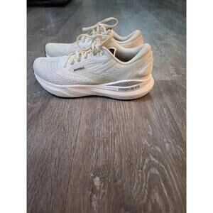 Brooks Adrenaline GTS 24 Womens Running Shoes White Size 9 Medium B